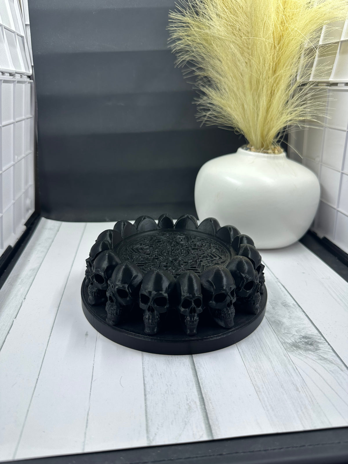 Skull 3 Wick Candle Holder 3D Print - Random Color -Mc