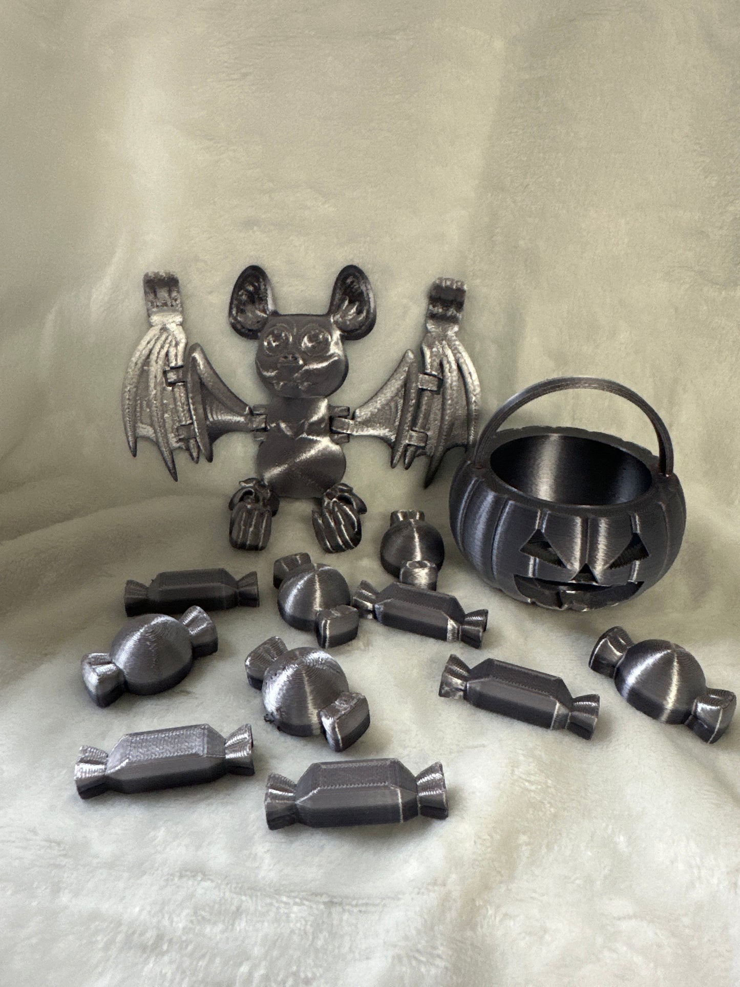 Bat With Candy Bucket 3D Print - Random Color