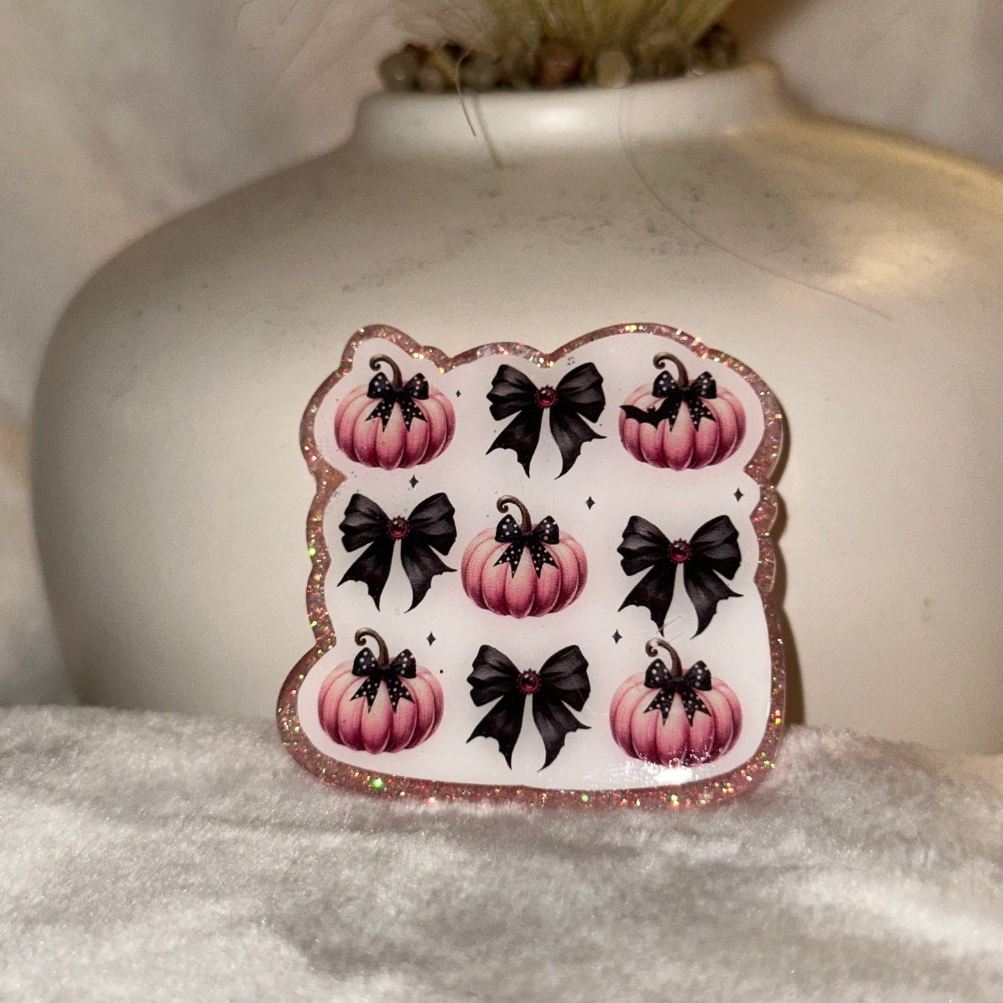 Pumpkin And Bows Badge Reel / Pop socket Topper
