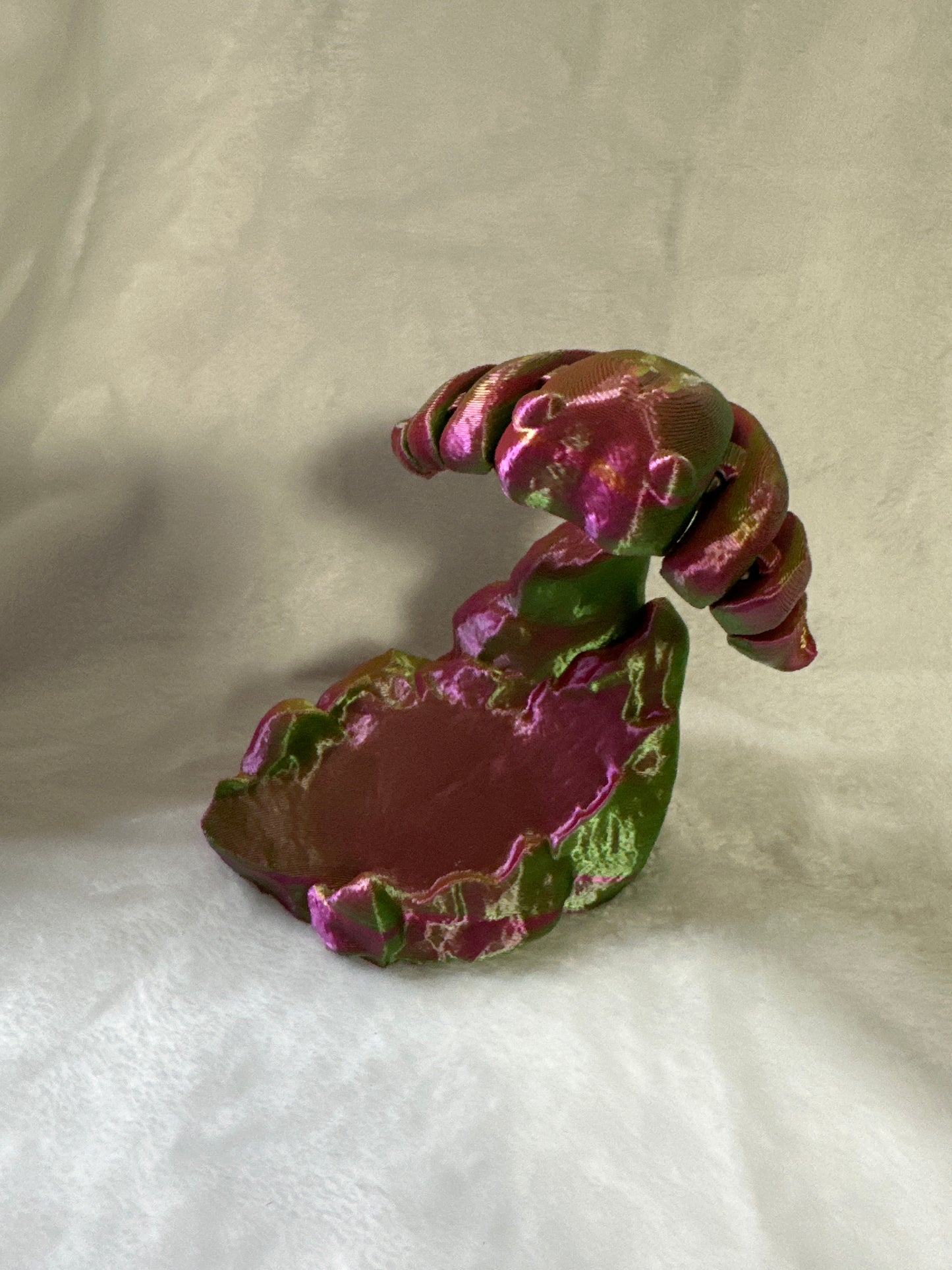 Stingray With Rock Stand 3D Print - Random Color