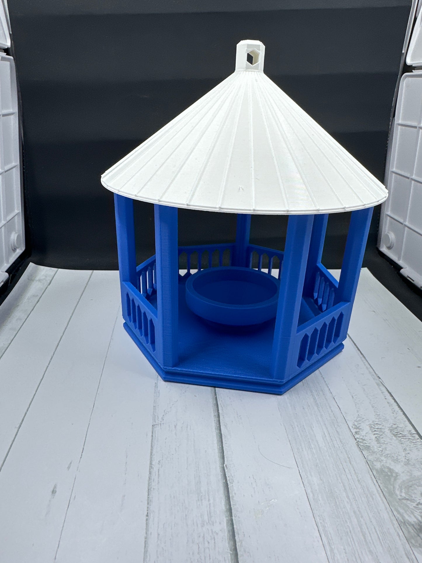 Gazebo Bird Feeder 3D Print - Random Color -Mc