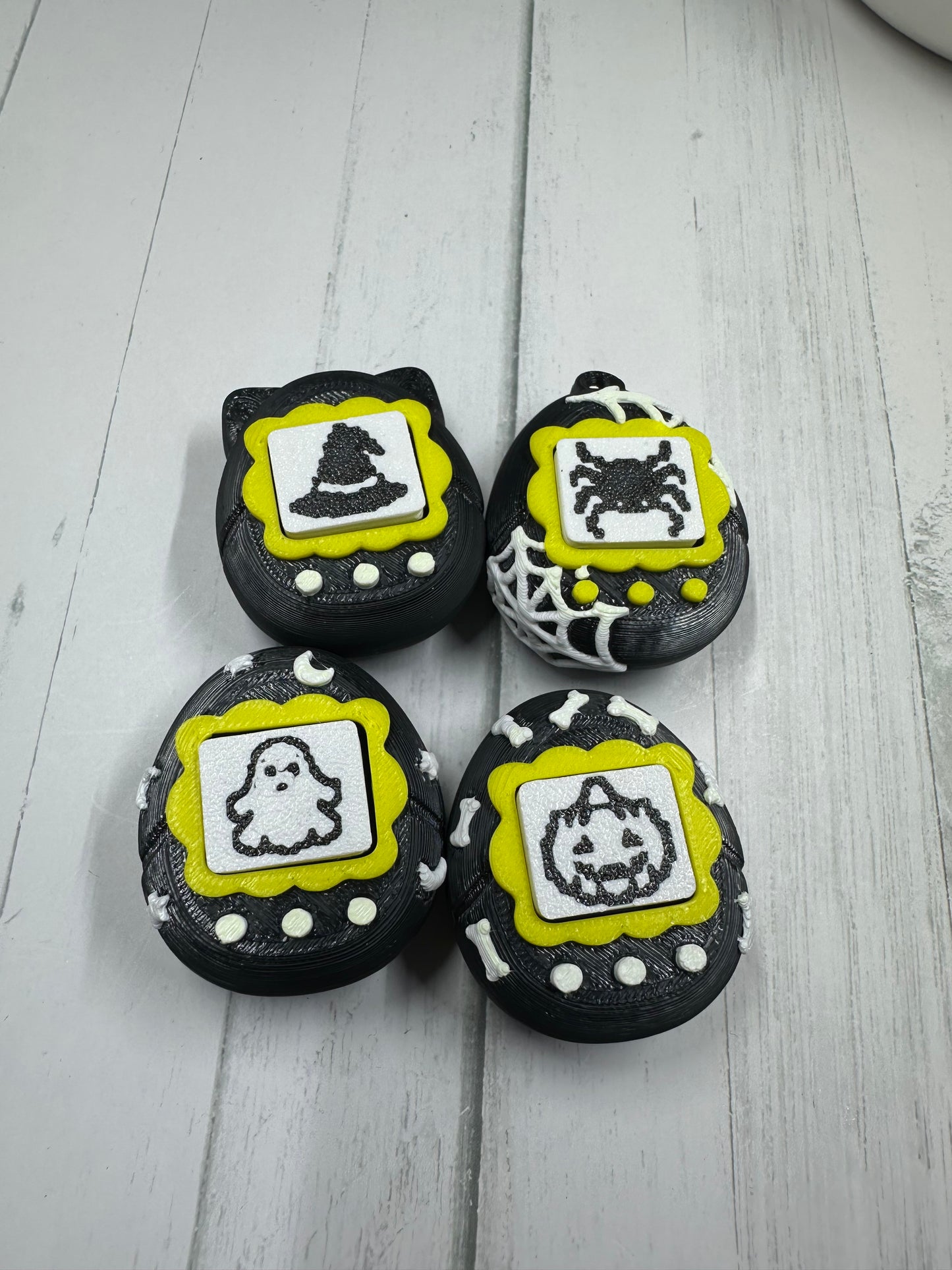 Halloween V-Pet 3D Printed Clicker - Random Color