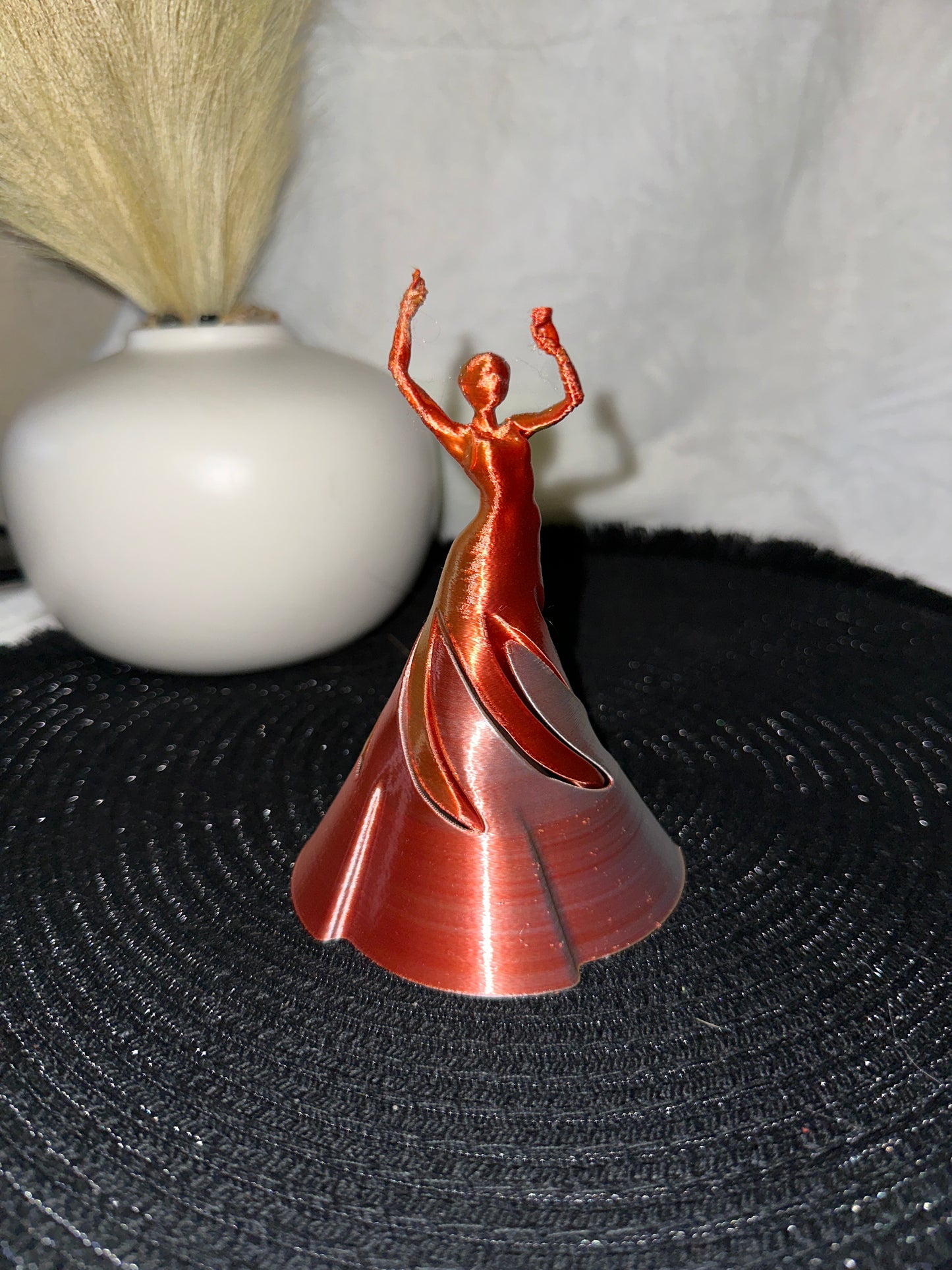 Elegant Twist 3D Print - Random Color