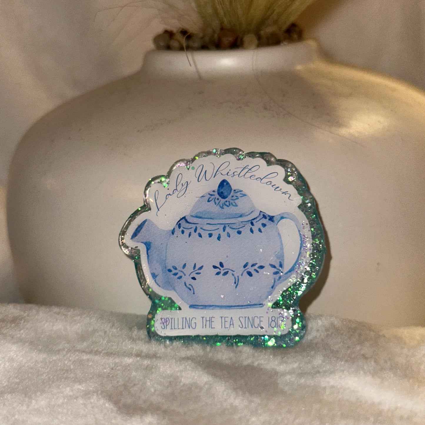 Lady Whistledown Tea Badge Reel / Pop socket Topper