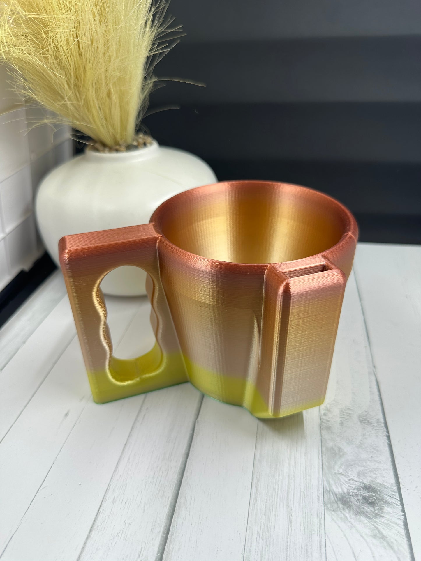 Ice Cream Pint Holder 3D Print - Random Color