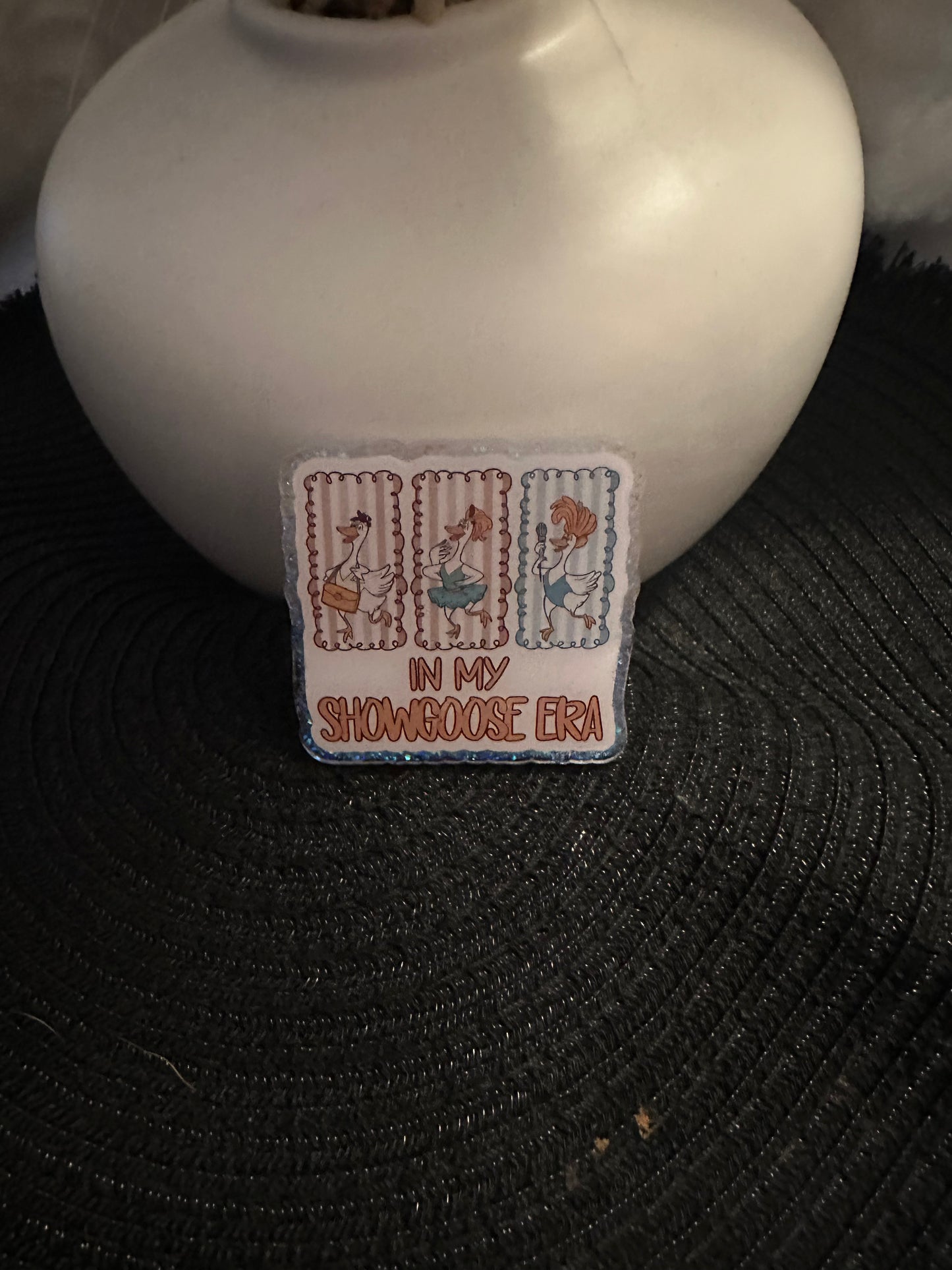 Showgoose Era Badge Reel / Pop socket Topper