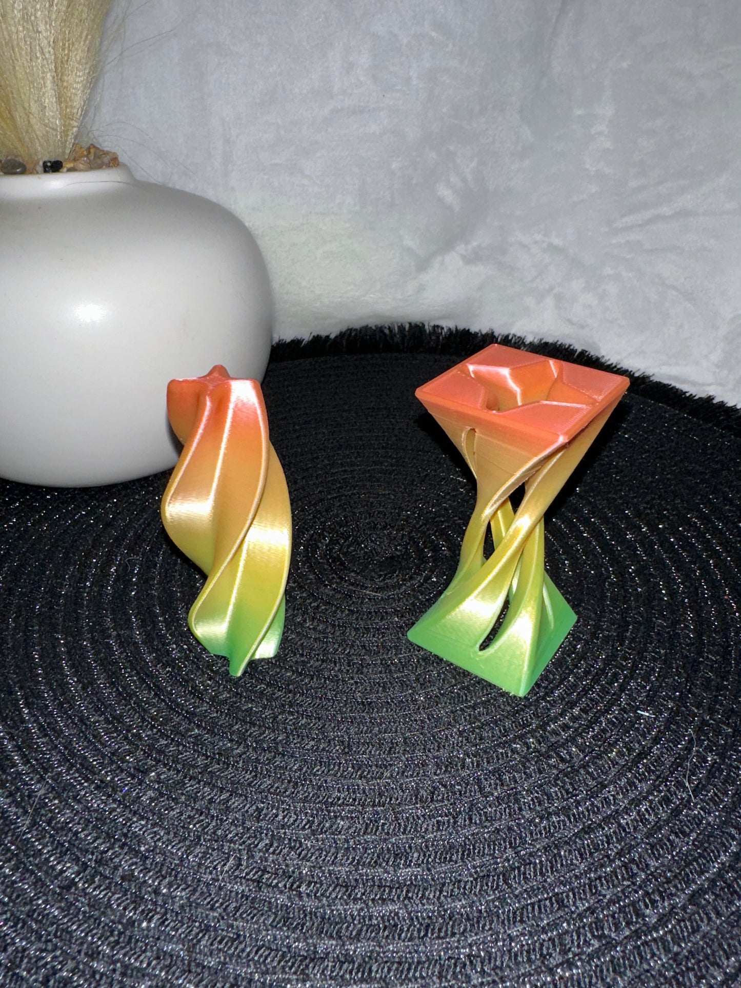 Square Helix Twist 3D Print - Random Color