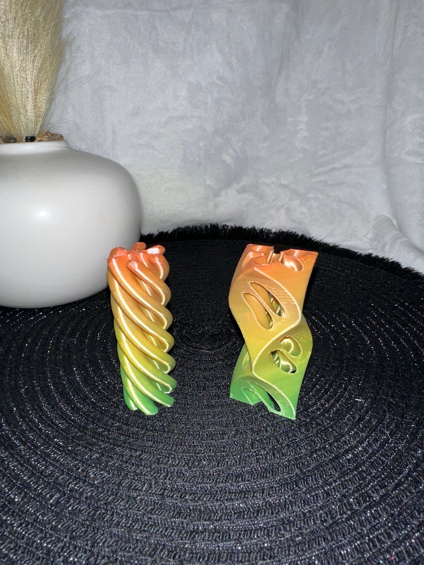 Wave Helix Twist 3D Print - Random Color