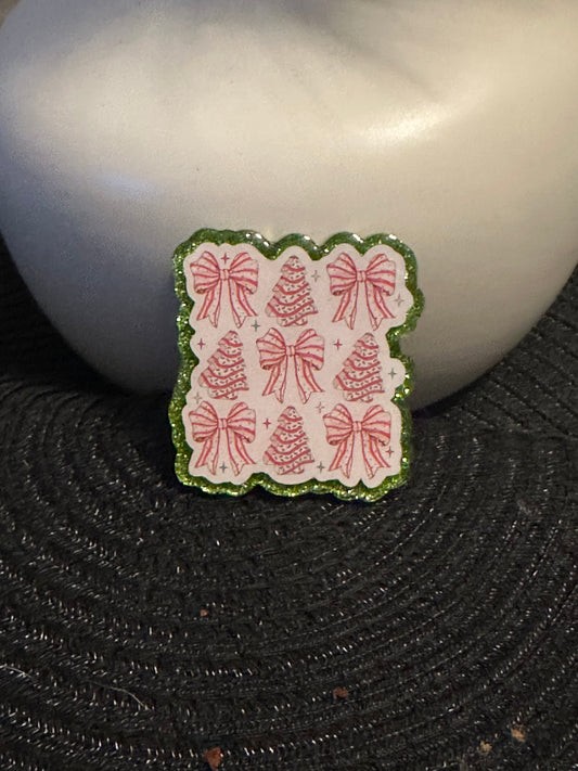Christmas Tree Cakes With Bows Badge Reel / Pop socket Topper
