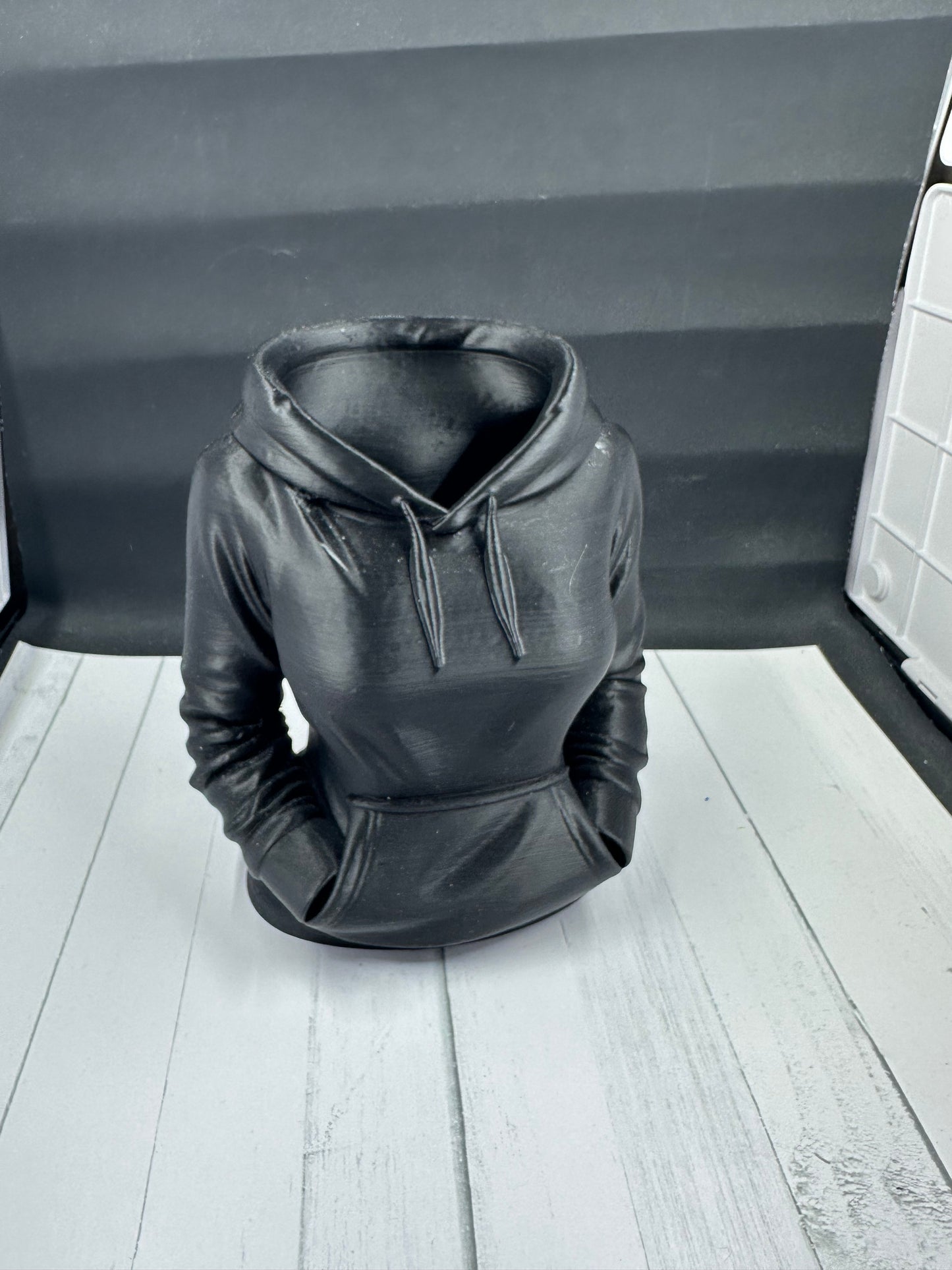 Hoodie Pen Or Brush Holder 3D Print - Random Color -Mc