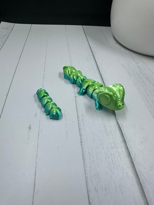 Mealworm And Gecko 3D Print - Random Color - 56