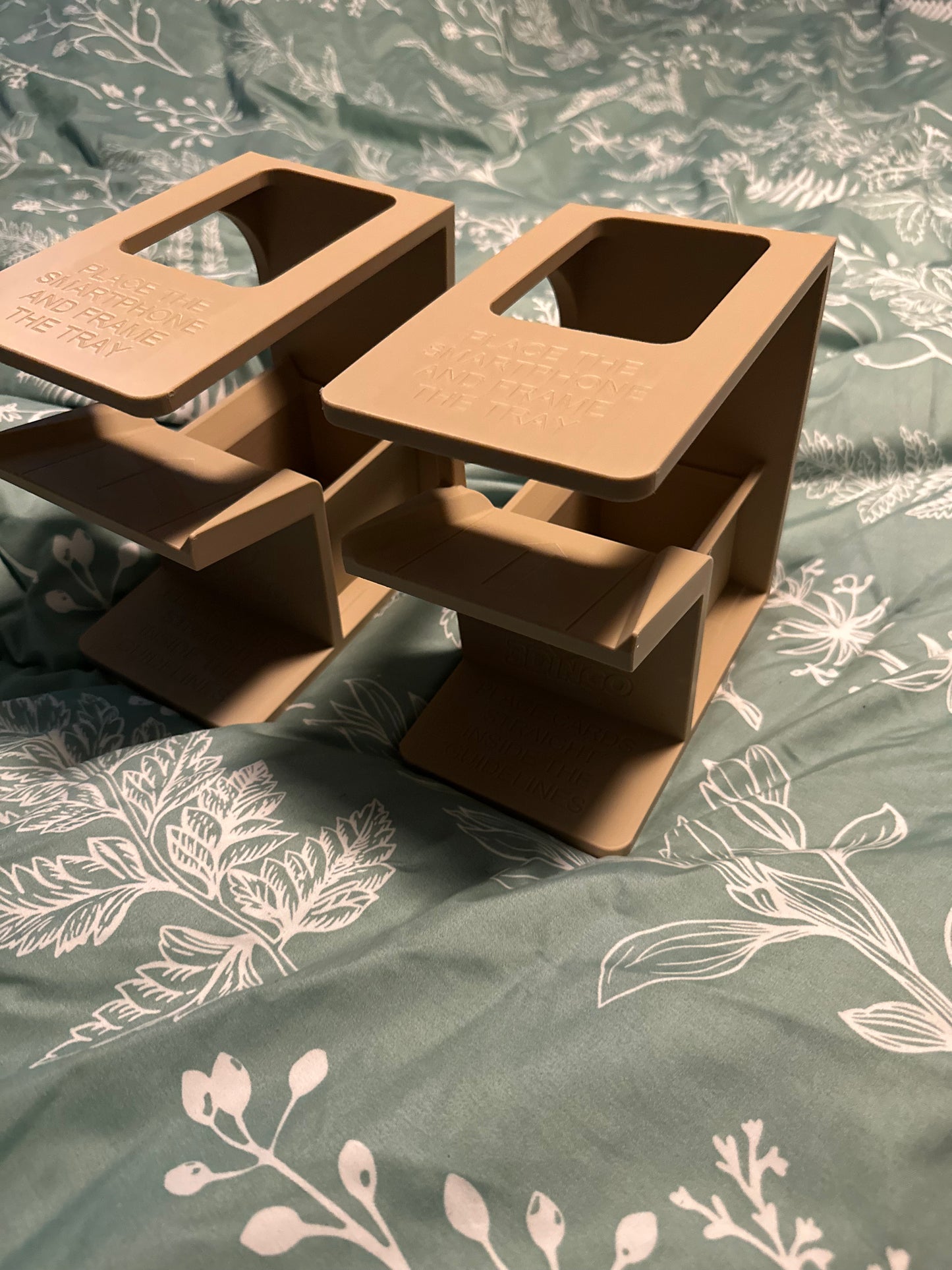Card Scanning Stand 3D Print - Random Color -Mc